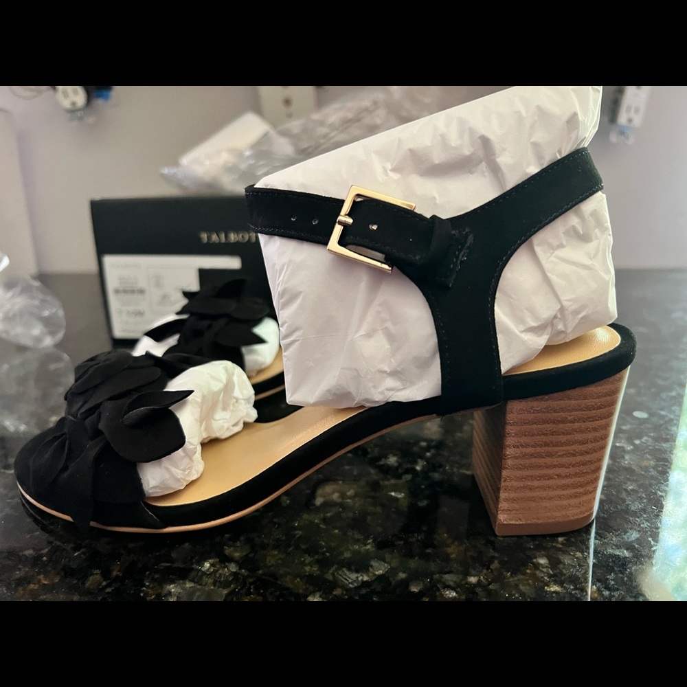 Women’s Talbots.Black Heels - New in Box